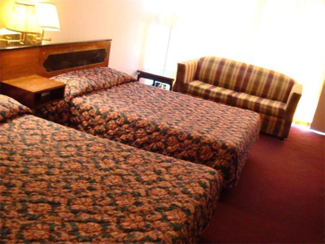 Gray Plaza Motel Benton Zewnętrze zdjęcie